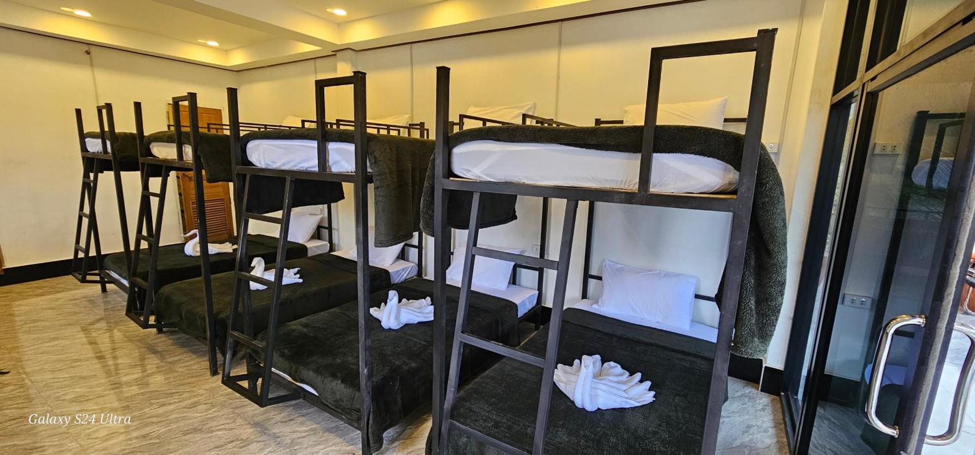 Inn Riverside Hostel Pb Muang Pakbèng 部屋 写真