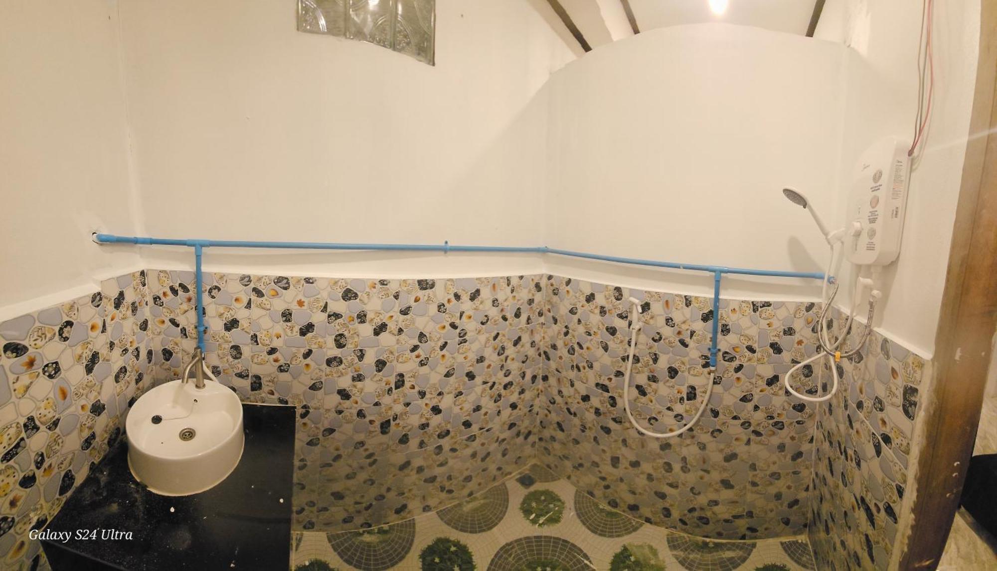 Inn Riverside Hostel Pb Muang Pakbèng エクステリア 写真