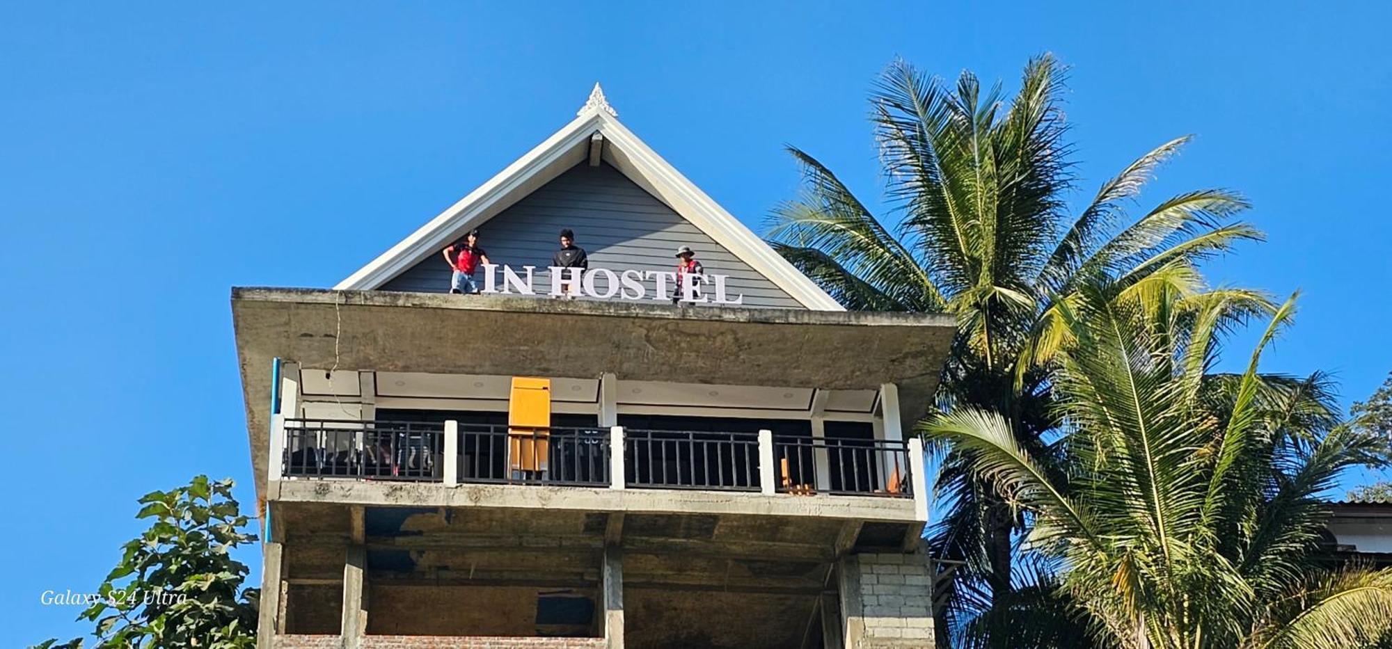Inn Riverside Hostel Pb Muang Pakbèng エクステリア 写真