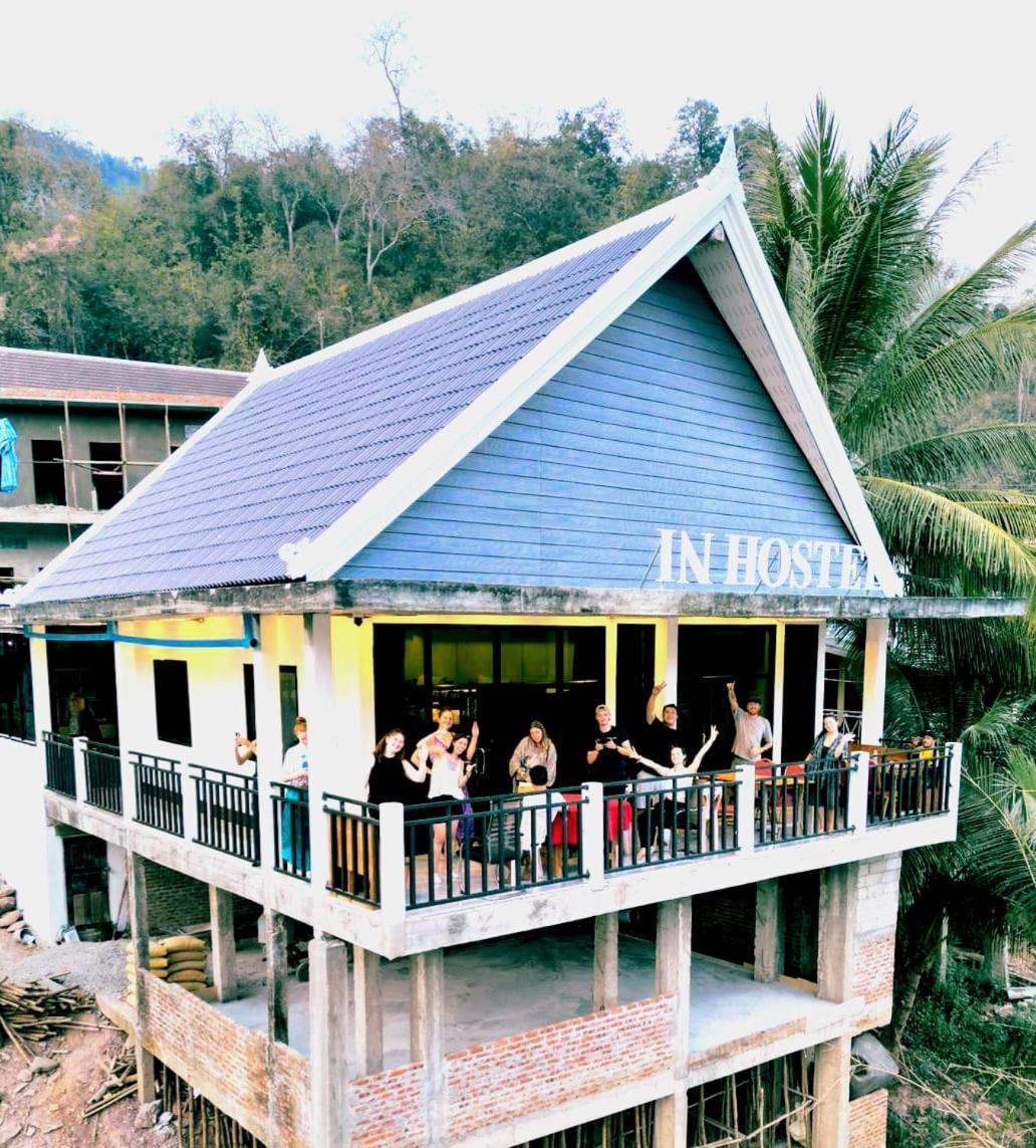 Inn Riverside Hostel Pb Muang Pakbèng エクステリア 写真